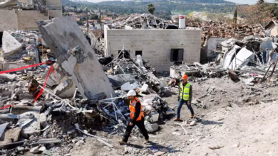 موقع الهجوم الصاروخي الإيراني في بيت شيمش، إسرائيل، 2 مارس، 2026. أمير كوهين / رويترز