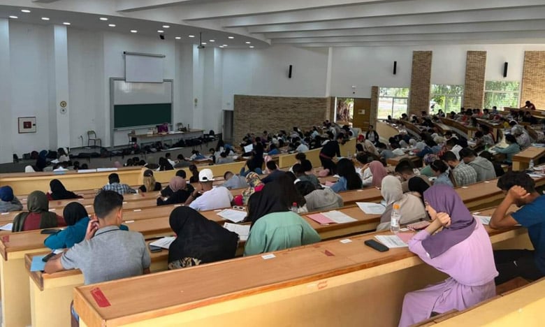 جامعة - تعليم - كلية -